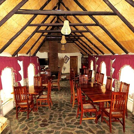 Parrot Lodge Bulawayo Extérieur photo