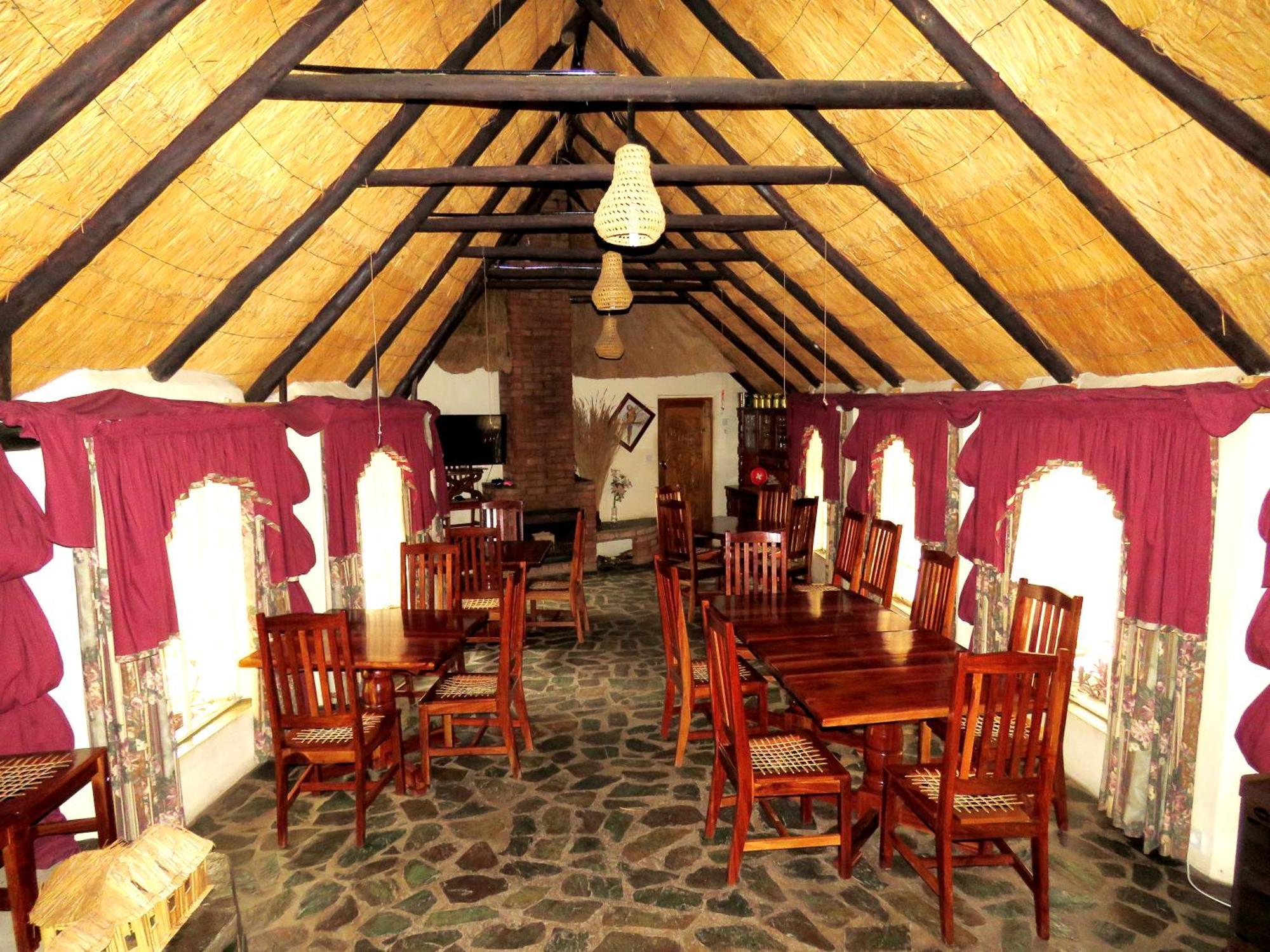 Parrot Lodge Bulawayo Extérieur photo